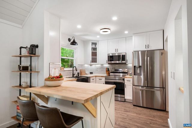 1 TARA CT, Palmyra, VA 22963