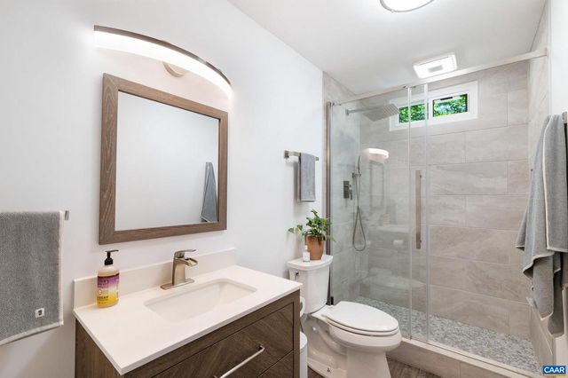 1 TARA CT, Palmyra, VA 22963