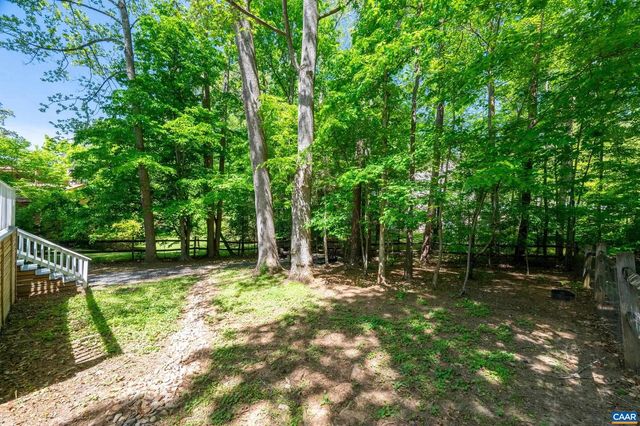 1 TARA CT, Palmyra, VA 22963