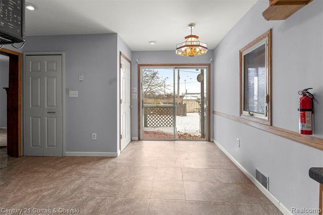 11531 Grant Street, Riverview, MI 48193