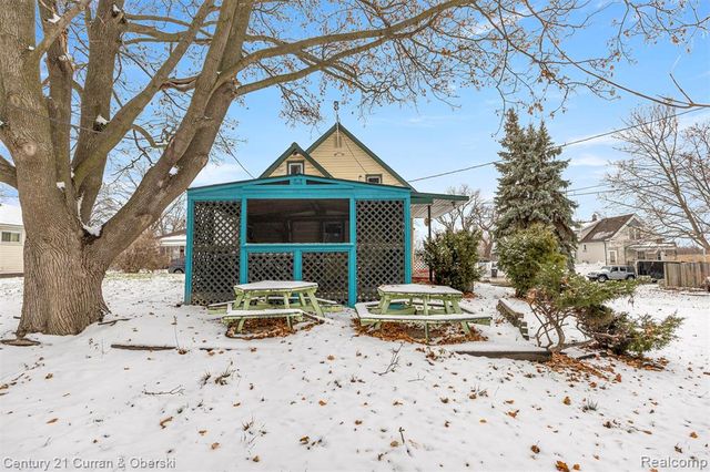 11531 Grant Street, Riverview, MI 48193