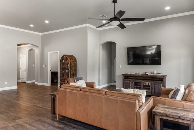 4905 Frio Drive, Granbury, TX 76048