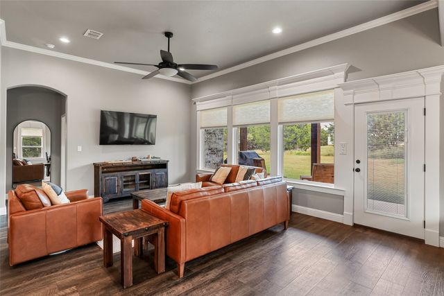 4905 Frio Drive, Granbury, TX 76048
