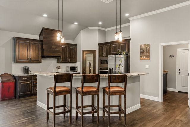 4905 Frio Drive, Granbury, TX 76048