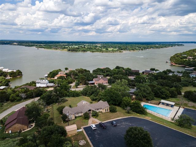 4905 Frio Drive, Granbury, TX 76048