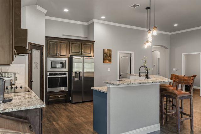 4905 Frio Drive, Granbury, TX 76048