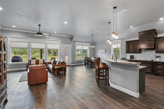 4905 Frio Drive, Granbury, TX 76048