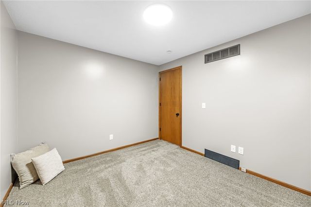 3845 Oakridge Drive NE, Louisville, OH 44641