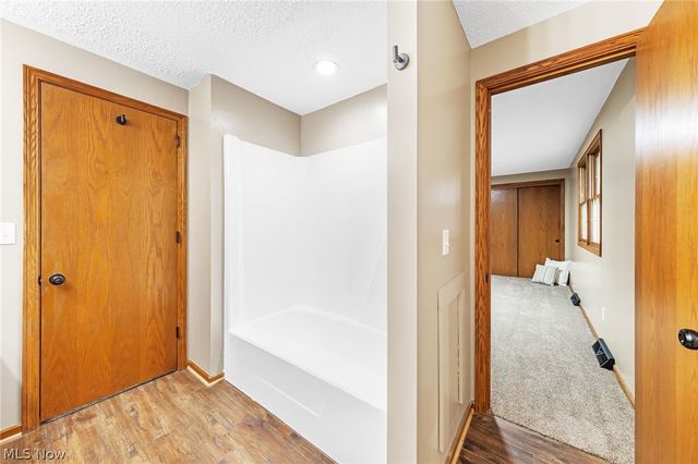 3845 Oakridge Drive NE, Louisville, OH 44641