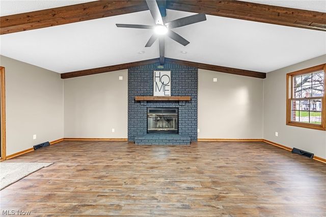 3845 Oakridge Drive NE, Louisville, OH 44641