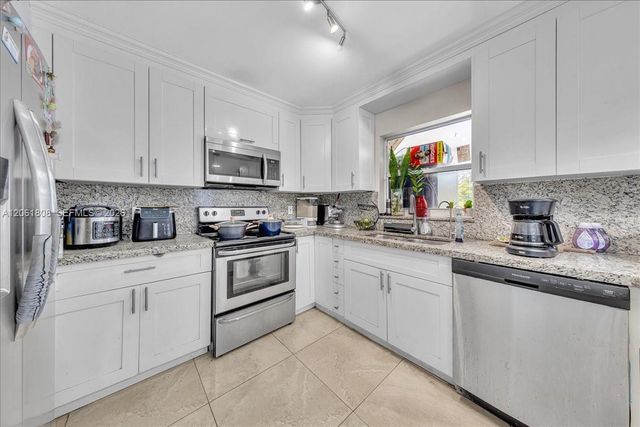 7819 SW 9th Street, North Lauderdale, FL 33068