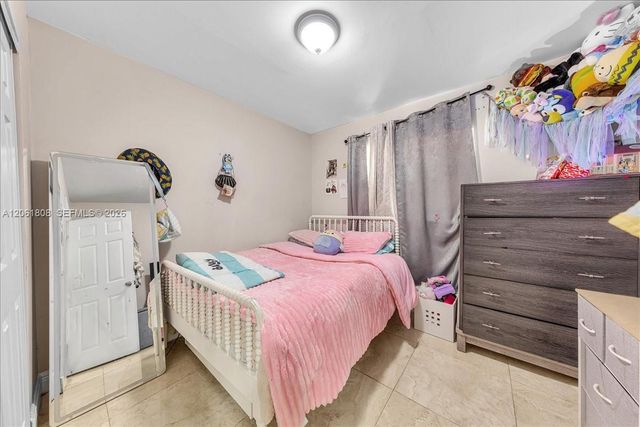 7819 SW 9th Street, North Lauderdale, FL 33068