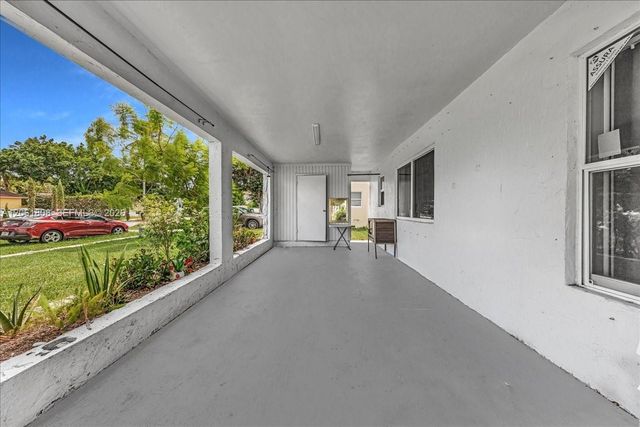 7819 SW 9th Street, North Lauderdale, FL 33068