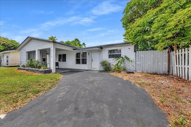7819 SW 9th Street, North Lauderdale, FL 33068