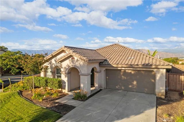 719 Amherst, San Jacinto, CA 92582