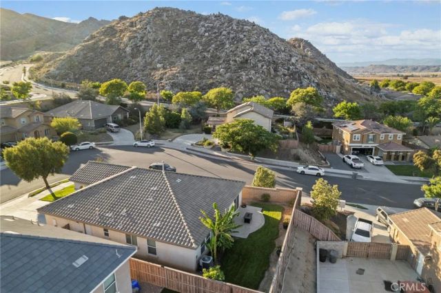 719 Amherst, San Jacinto, CA 92582