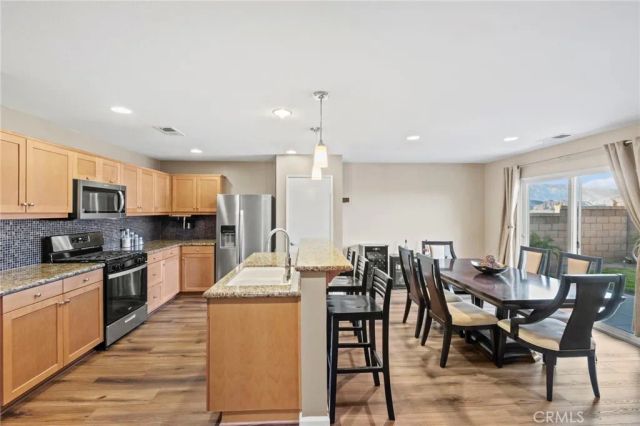 719 Amherst, San Jacinto, CA 92582