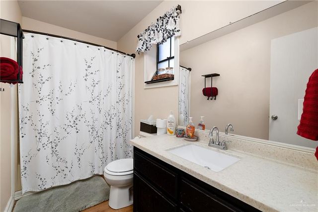 301 W Loeb Street, Edinburg, TX 78541