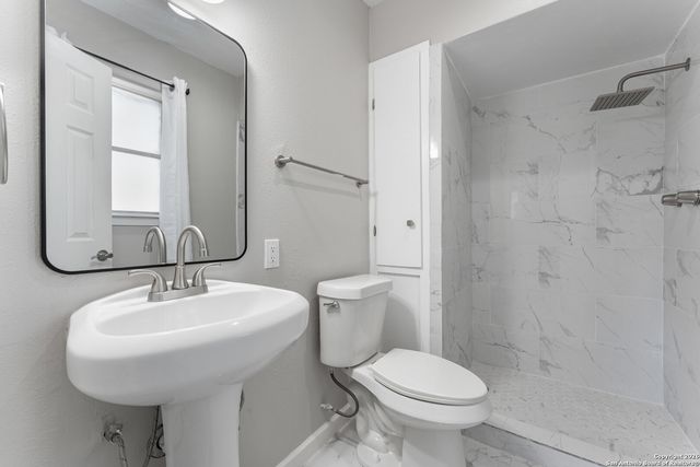 122 Zeuty St, San Antonio, TX 78227