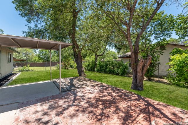 122 Zeuty St, San Antonio, TX 78227