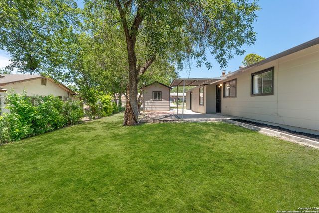 122 Zeuty St, San Antonio, TX 78227