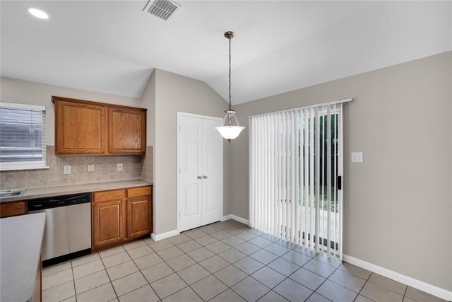 2135 Fair Weather Drive, Lancaster, TX 75146