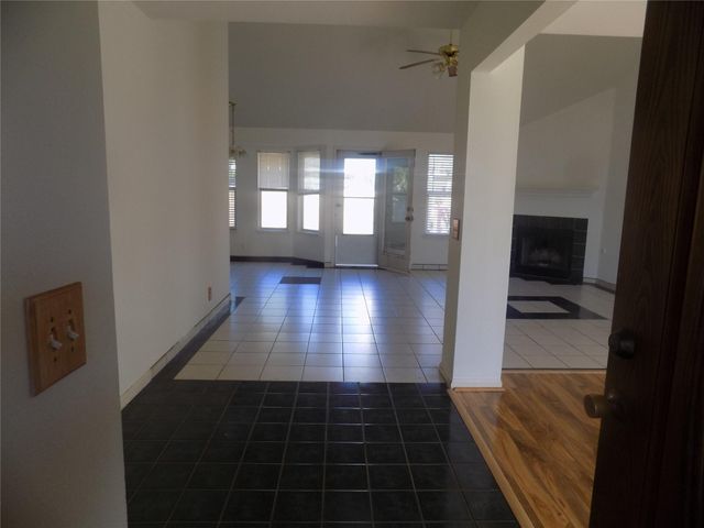 209 Crystal Knoll BLVD, Georgetown, TX 78626