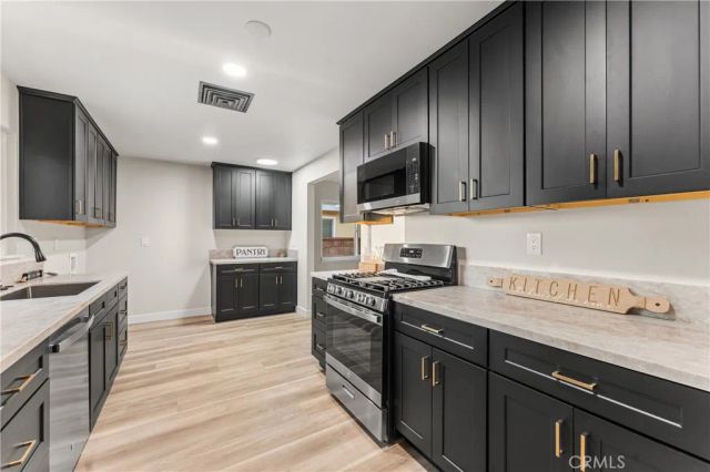 45020 Lorimer, Lancaster, CA 93534