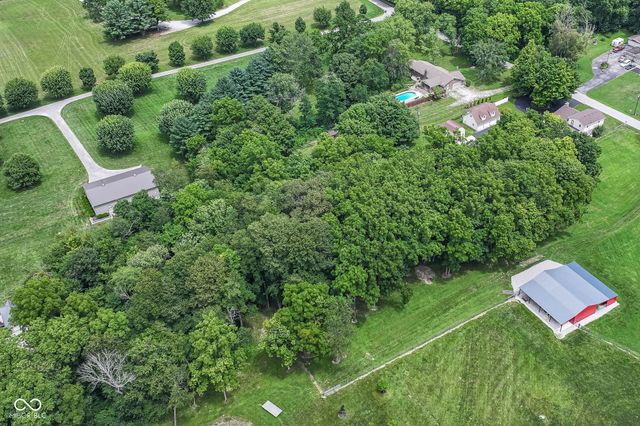 11698 N Bethesda Road, Mooresville, IN 46158