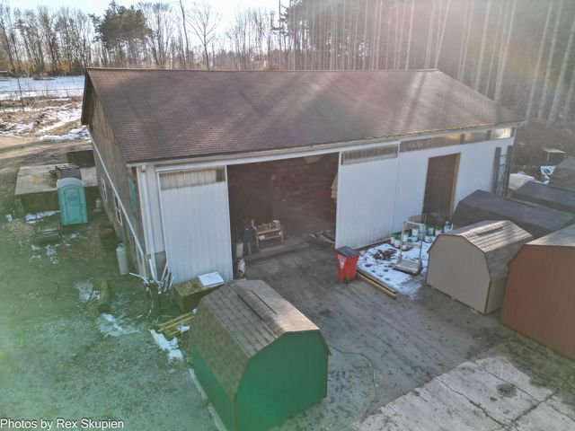 1314 W 40th Street, Fremont, MI 49412