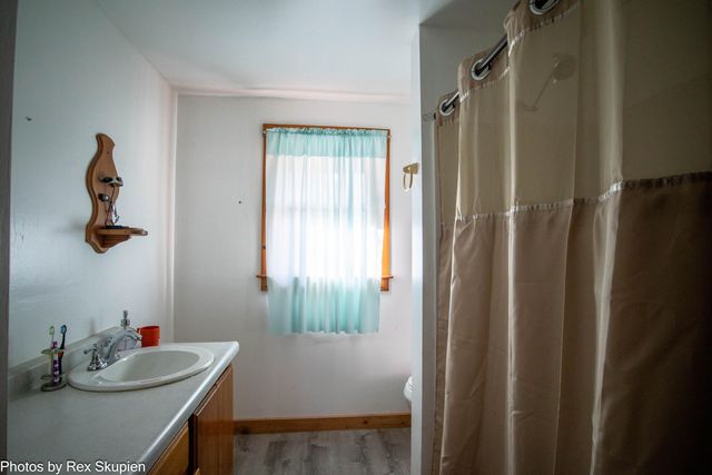 1314 W 40th Street, Fremont, MI 49412