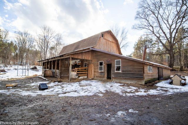 1314 W 40th Street, Fremont, MI 49412