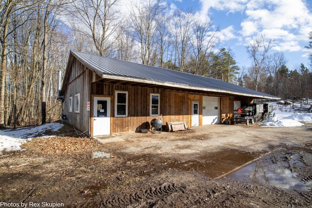 1314 W 40th Street, Fremont, MI 49412