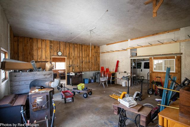 1314 W 40th Street, Fremont, MI 49412