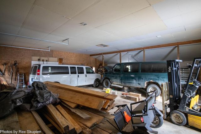 1314 W 40th Street, Fremont, MI 49412