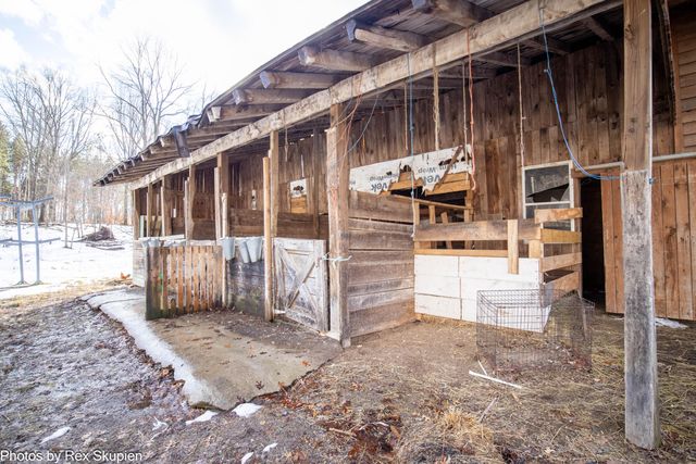 1314 W 40th Street, Fremont, MI 49412