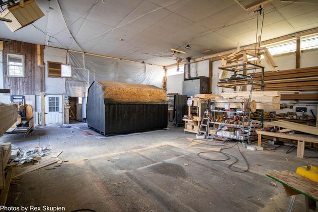 1314 W 40th Street, Fremont, MI 49412