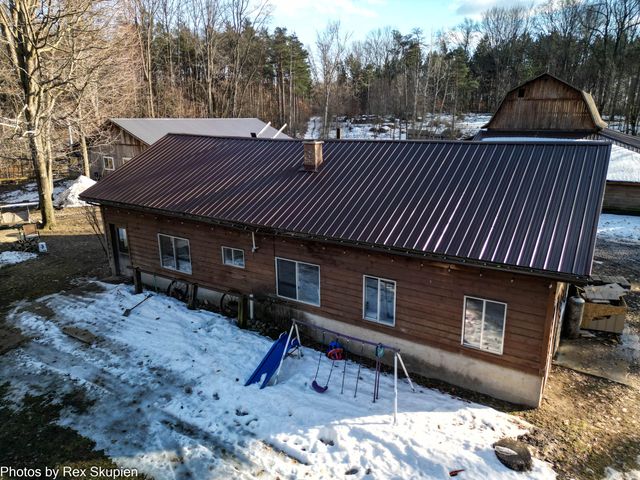 1314 W 40th Street, Fremont, MI 49412