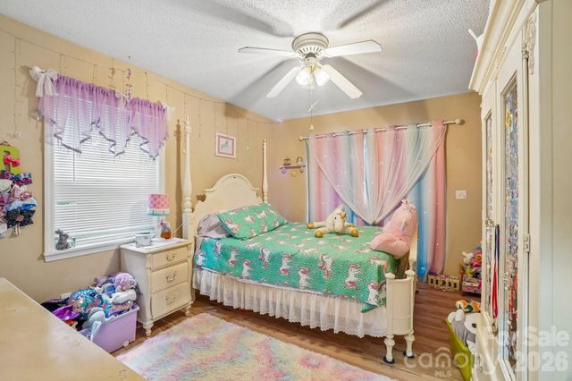 650 Creek Side Drive, Maggie Valley, NC 28751