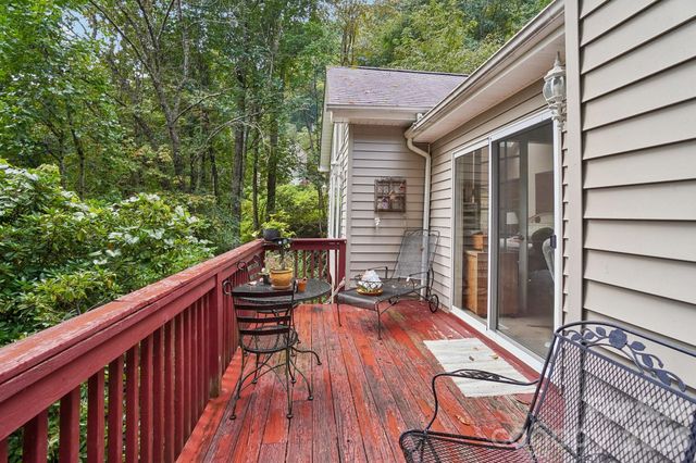 650 Creek Side Drive, Maggie Valley, NC 28751