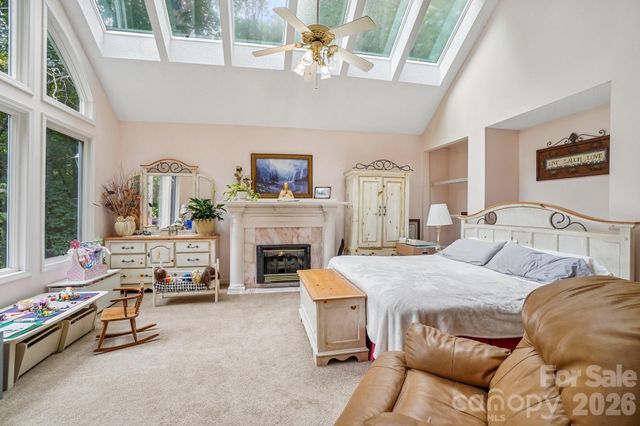 650 Creek Side Drive, Maggie Valley, NC 28751