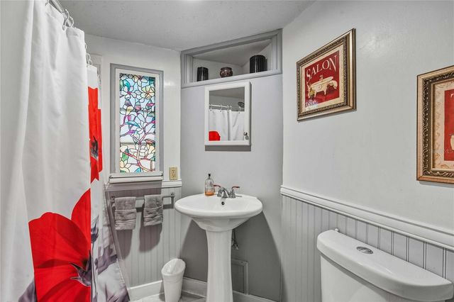 37020 LOIS AVENUE, Zephyrhills, FL 33542