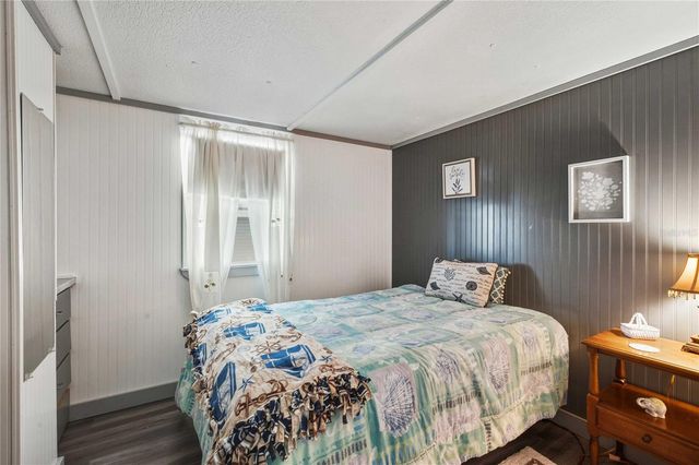 37020 LOIS AVENUE, Zephyrhills, FL 33542