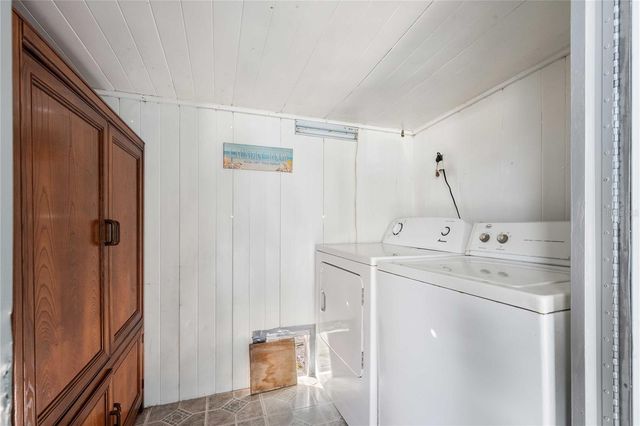 37020 LOIS AVENUE, Zephyrhills, FL 33542