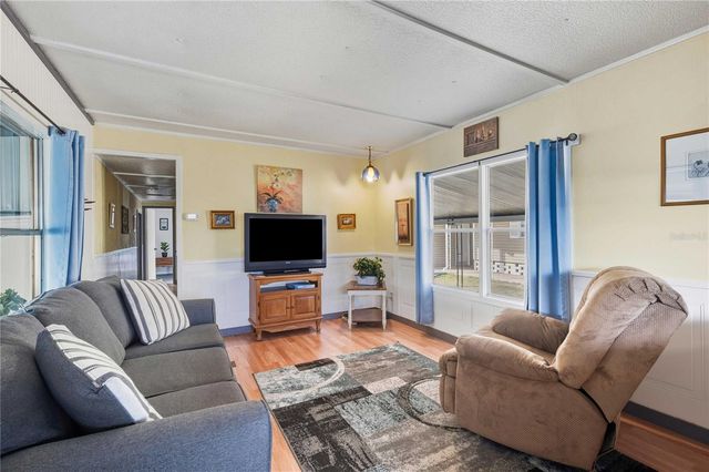 37020 LOIS AVENUE, Zephyrhills, FL 33542