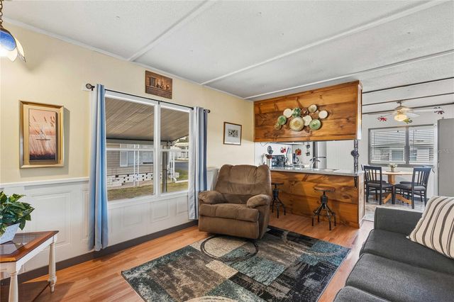 37020 LOIS AVENUE, Zephyrhills, FL 33542