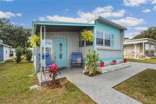 37020 LOIS AVENUE, Zephyrhills, FL 33542