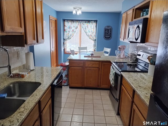 3 Westside Drive 14, Thompson, CT 06255