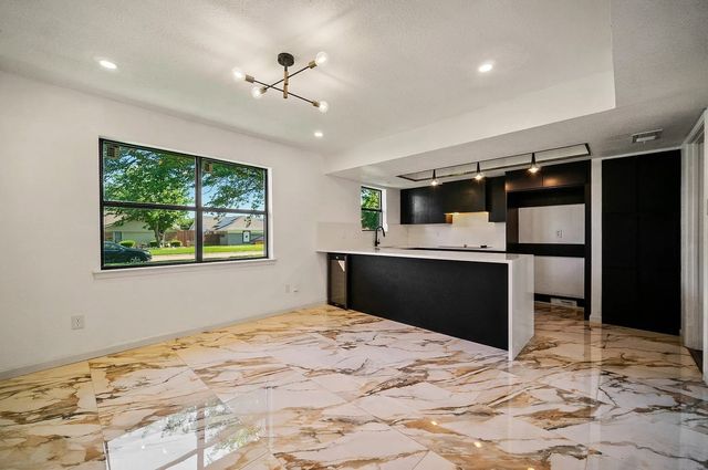 2500 Laurel Lane, Plano, TX 75074