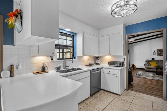 406 Shady Lane, Cache, OK 73527